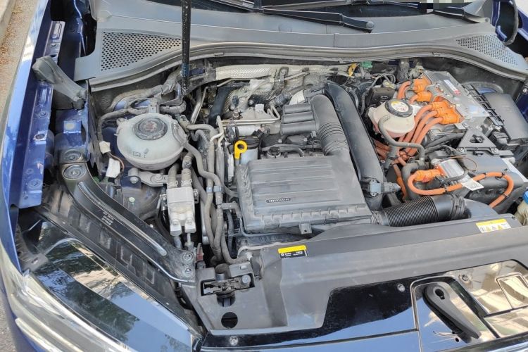 Used Volkswagen Tayron GTE Plug-in Hybrid 2020 1.4T Luxury Model Engine Bay Right