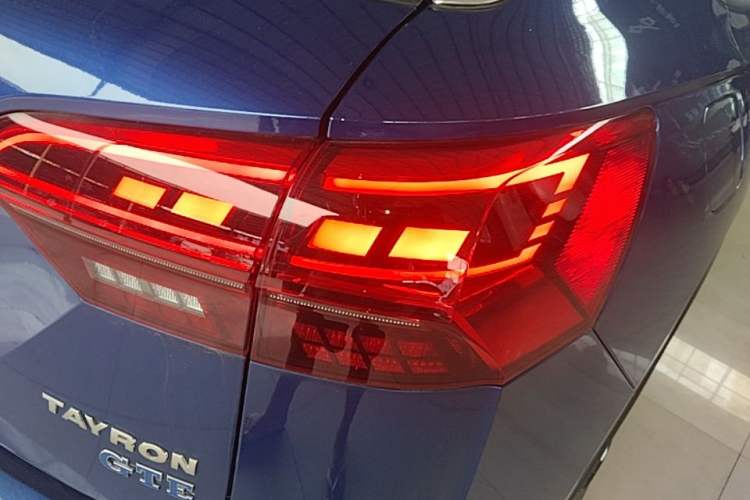 Used Volkswagen Tayron GTE Plug-in Hybrid 2020 1.4T Luxury Model Exterior 3