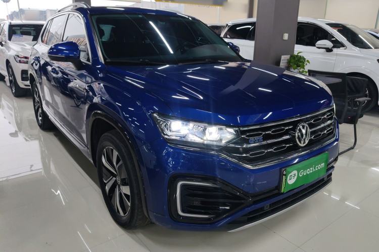 Used Volkswagen Tayron GTE Plug-in Hybrid 2020 1.4T Luxury Model Front Right 45 Deg