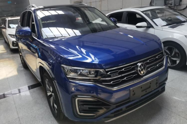 Used Volkswagen Tayron GTE Plug-in Hybrid 2020 1.4T Luxury Model Front Right 45 Deg
