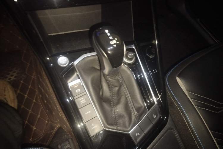 Used Volkswagen Tayron GTE Plug-in Hybrid 2020 1.4T Luxury Model Gear Lever