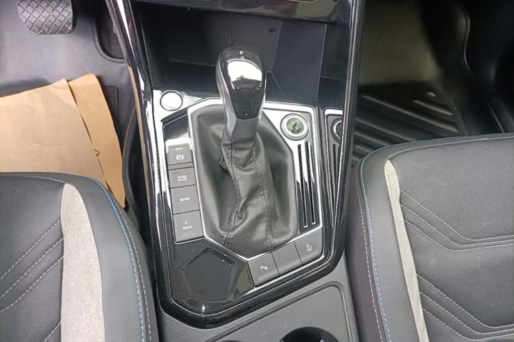 Used Volkswagen Tayron GTE Plug-in Hybrid 2020 1.4T Luxury Model Gear Lever