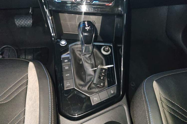 Used Volkswagen Tayron GTE Plug-in Hybrid 2020 1.4T Luxury Model Gear Lever