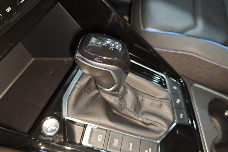 Used Volkswagen Tayron GTE Plug-in Hybrid 2020 1.4T Luxury Model Gear Lever