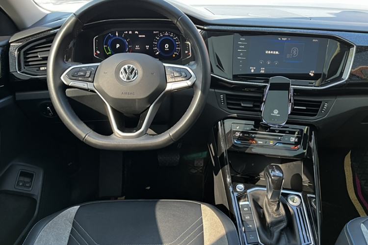 Used Volkswagen Tayron GTE Plug-in Hybrid 2020 1.4T Luxury Model Interior 3