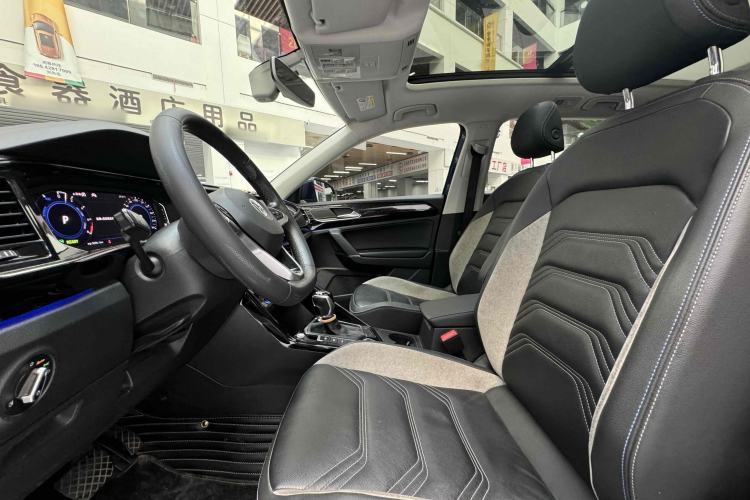 Used Volkswagen Tayron GTE Plug-in Hybrid 2020 1.4T Luxury Model Interior 5
