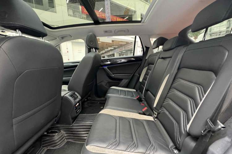Used Volkswagen Tayron GTE Plug-in Hybrid 2020 1.4T Luxury Model Interior 7