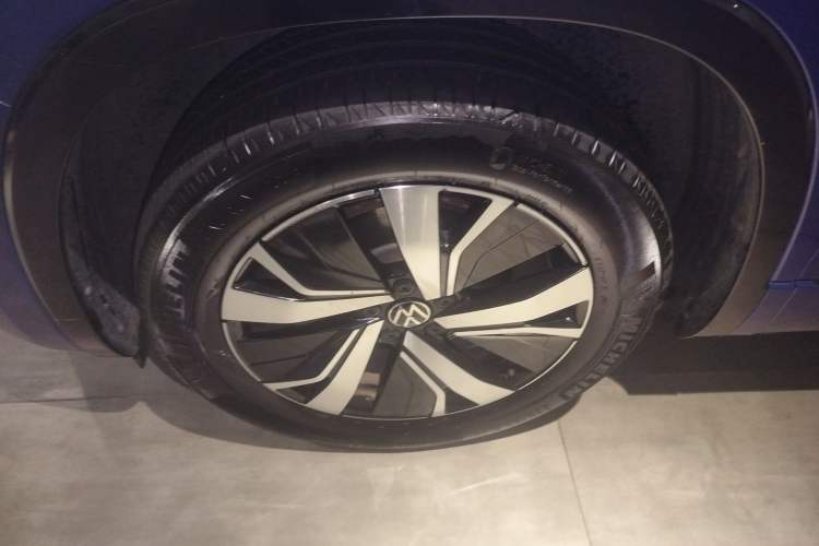 Used Volkswagen Tayron GTE Plug-in Hybrid 2020 1.4T Luxury Model Left Front Wheel Hub