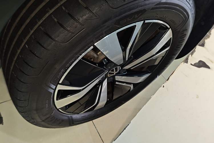 Used Volkswagen Tayron GTE Plug-in Hybrid 2020 1.4T Luxury Model Left Front Wheel Hub