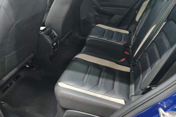 Used Volkswagen Tayron GTE Plug-in Hybrid 2020 1.4T Luxury Model Left Rear Seat