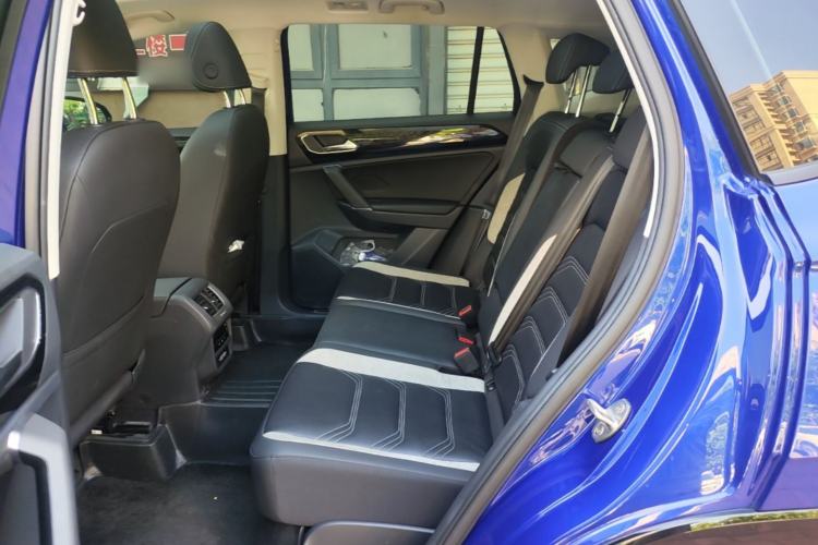 Used Volkswagen Tayron GTE Plug-in Hybrid 2020 1.4T Luxury Model Left Rear Seat