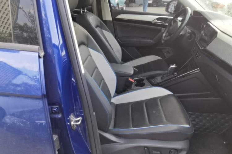Used Volkswagen Tayron GTE Plug-in Hybrid 2020 1.4T Luxury Model Right Front Seat