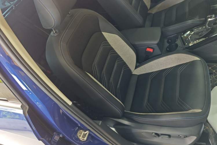 Used Volkswagen Tayron GTE Plug-in Hybrid 2020 1.4T Luxury Model Right Front Seat