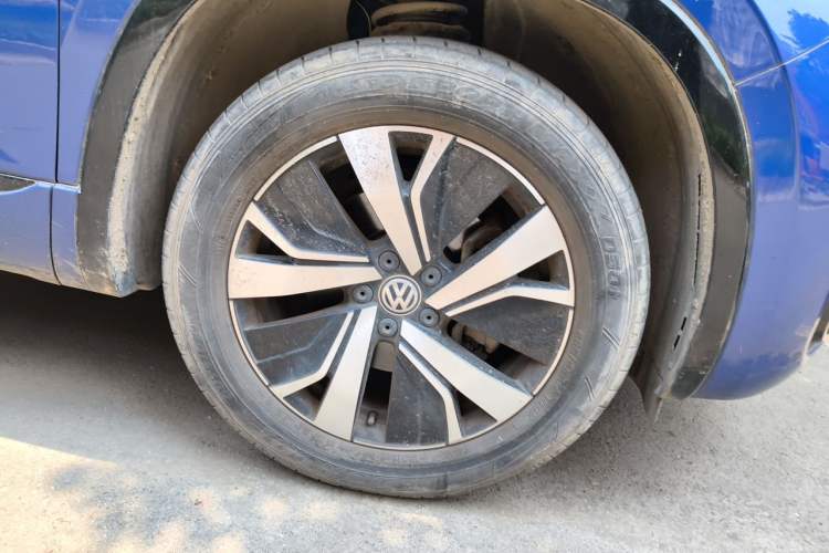 Used Volkswagen Tayron GTE Plug-in Hybrid 2020 1.4T Luxury Model Right Front Wheel Hub