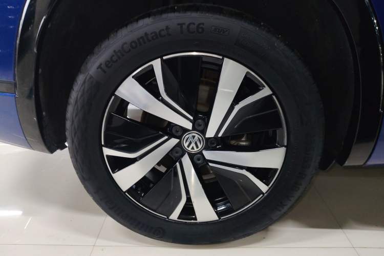 Used Volkswagen Tayron GTE Plug-in Hybrid 2020 1.4T Luxury Model Right Rear Wheel Hub