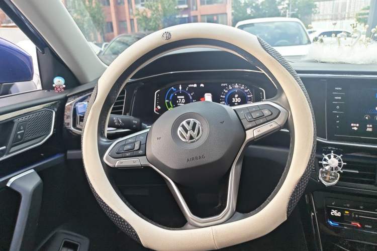 Used Volkswagen Tayron GTE Plug-in Hybrid 2020 1.4T Luxury Model Steering Wheel