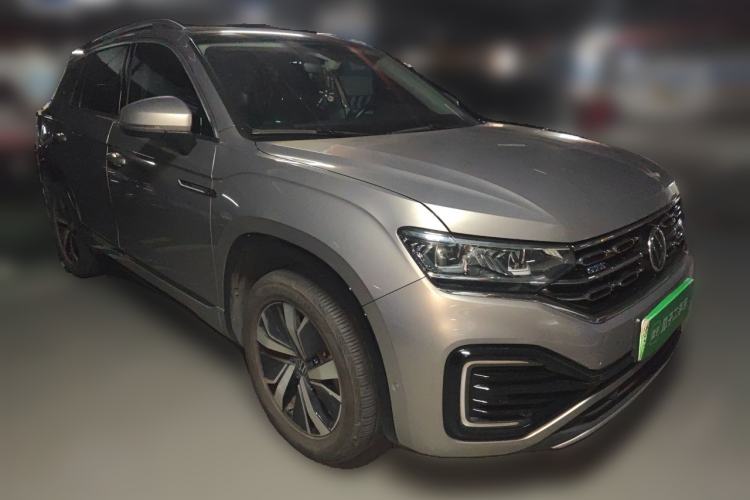 Used Volkswagen Tayron GTE Plug-in Hybrid 2020 1.4T Luxury Model Front Right 45 Deg