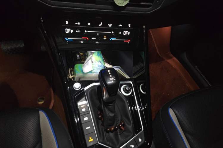 Used Volkswagen Tayron GTE Plug-in Hybrid 2020 1.4T Luxury Model Gear Lever