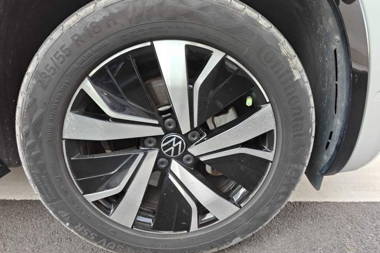 Used Volkswagen Tayron GTE Plug-in Hybrid 2020 1.4T Luxury Model Right Front Wheel Hub