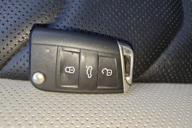 Used Volkswagen Tayron GTE Plug-in Hybrid 2020 1.4T Luxury Model Vehicle Key