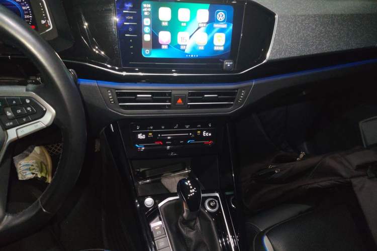 Used Volkswagen Tayron GTE Plug-in Hybrid 2020 1.4T Luxury Model Audio And AC Panel