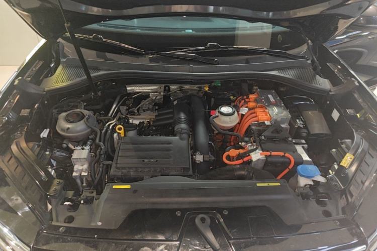 Used Volkswagen Tayron GTE Plug-in Hybrid 2020 1.4T Luxury Model Engine Bay
