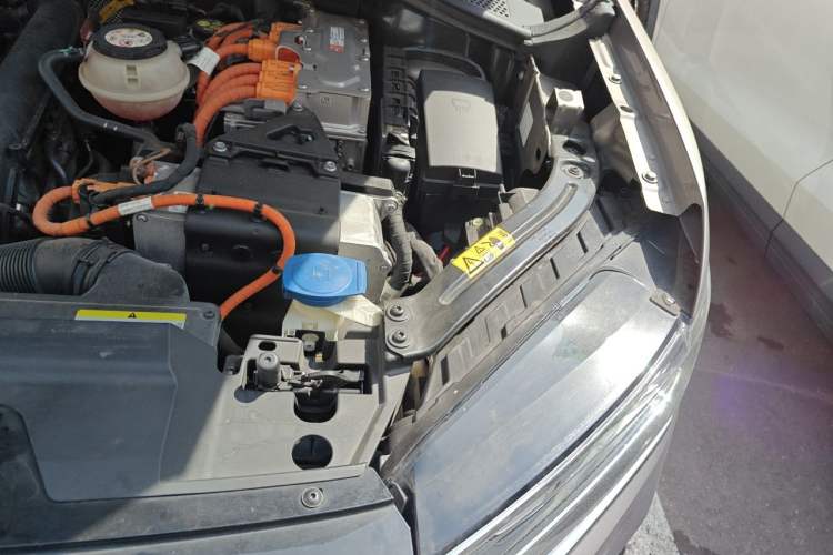 Used Volkswagen Tayron GTE Plug-in Hybrid 2020 1.4T Luxury Model Engine Bay Left