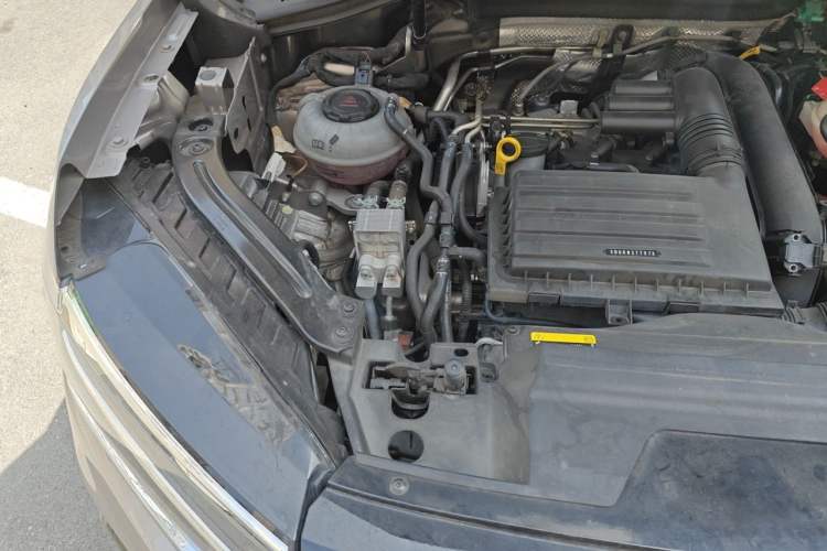 Used Volkswagen Tayron GTE Plug-in Hybrid 2020 1.4T Luxury Model Engine Bay Right