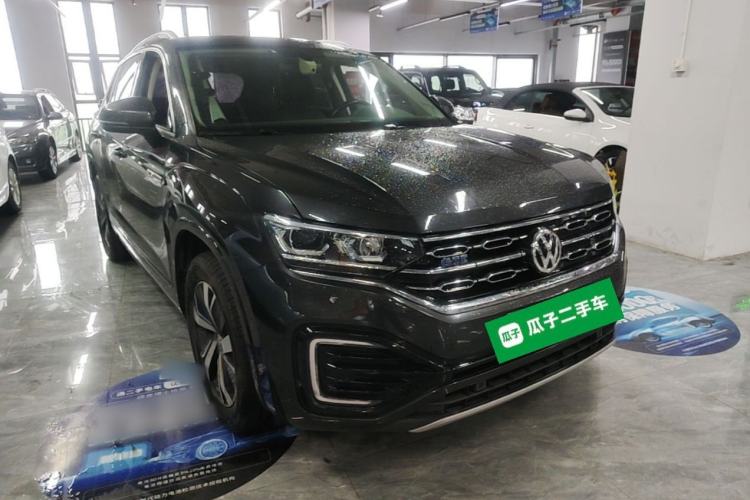 Used Volkswagen Tayron GTE Plug-in Hybrid 2020 1.4T Luxury Model Front Right 45 Deg