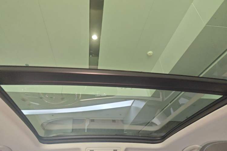 Used Volkswagen Tayron GTE Plug-in Hybrid 2020 1.4T Luxury Model Headliner