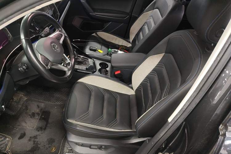 Used Volkswagen Tayron GTE Plug-in Hybrid 2020 1.4T Luxury Model Left Front Seat