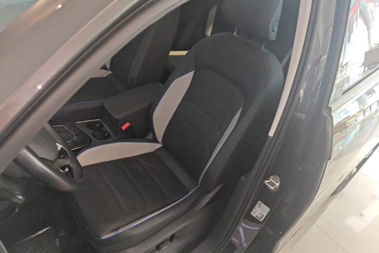 Used Volkswagen Tayron GTE Plug-in Hybrid 2020 1.4T Luxury Model Left Front Seat