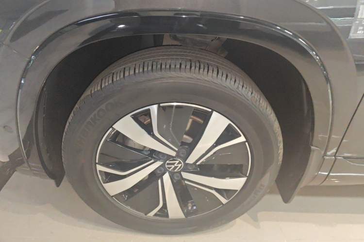 Used Volkswagen Tayron GTE Plug-in Hybrid 2020 1.4T Luxury Model Left Front Wheel Hub