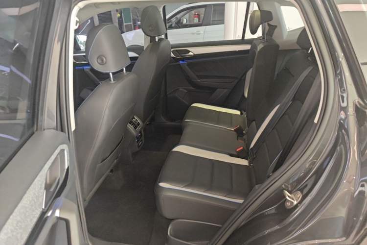 Used Volkswagen Tayron GTE Plug-in Hybrid 2020 1.4T Luxury Model Left Rear Seat