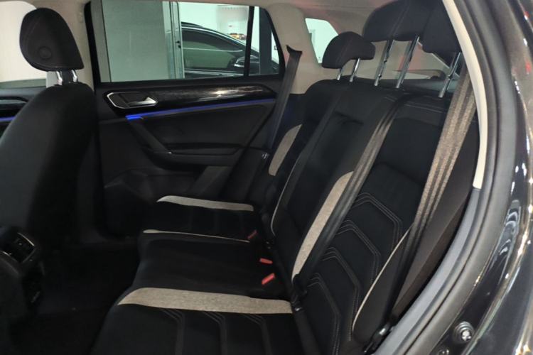 Used Volkswagen Tayron GTE Plug-in Hybrid 2020 1.4T Luxury Model Left Rear Seat