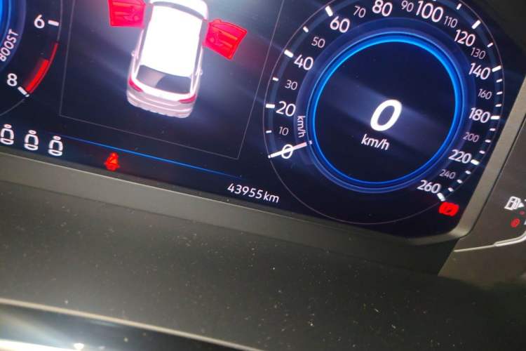 Used Volkswagen Tayron GTE Plug-in Hybrid 2020 1.4T Luxury Model Odometer Close Up