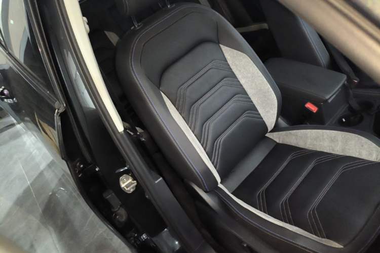 Used Volkswagen Tayron GTE Plug-in Hybrid 2020 1.4T Luxury Model Right Front Seat