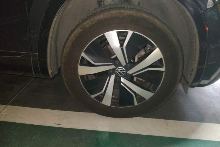 Used Volkswagen Tayron GTE Plug-in Hybrid 2020 1.4T Luxury Model Right Front Wheel Hub