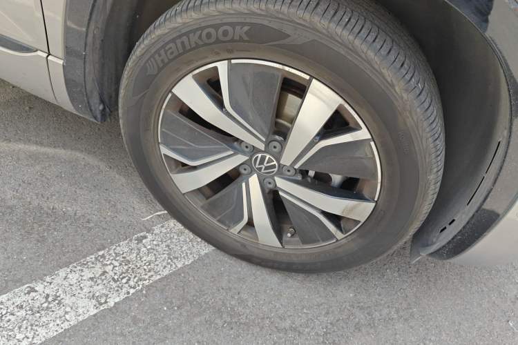 Used Volkswagen Tayron GTE Plug-in Hybrid 2020 1.4T Luxury Model Right Front Wheel Hub