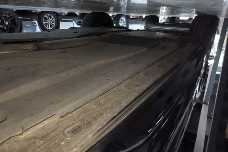 Used Volkswagen Tayron GTE Plug-in Hybrid 2020 1.4T Luxury Model Right Side Sill