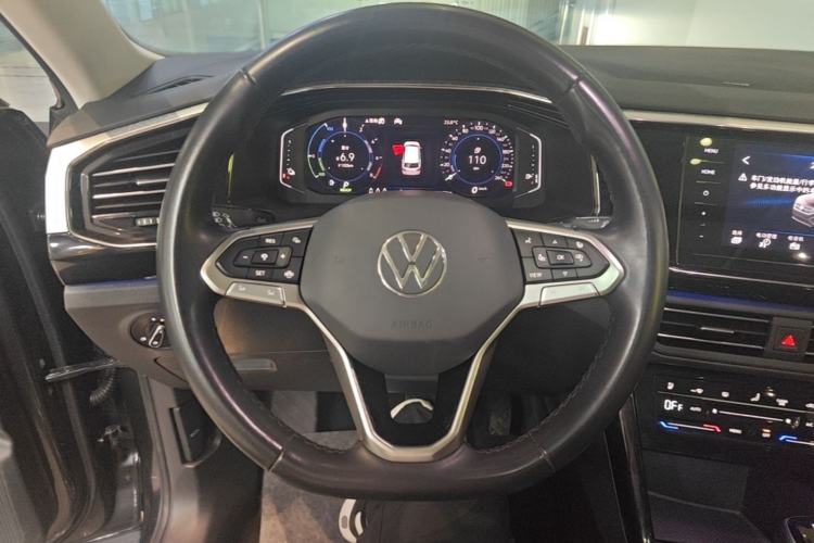 Used Volkswagen Tayron GTE Plug-in Hybrid 2020 1.4T Luxury Model Steering Wheel