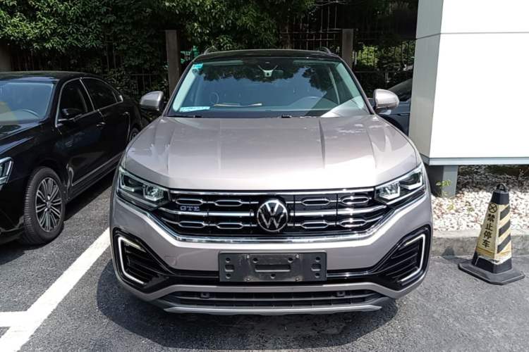 Used Volkswagen Tayron GTE Plug-in Hybrid 2020 1.4T Luxury Model Front
