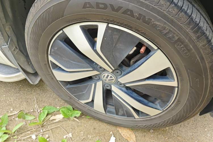 Used Volkswagen Tayron GTE Plug-in Hybrid 2020 1.4T Luxury Model Right Front Wheel Hub