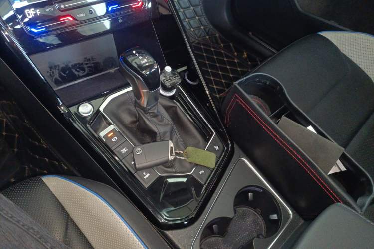 Used Volkswagen Tayron GTE Plug-in Hybrid 2020 1.4T Luxury Model Interior 1