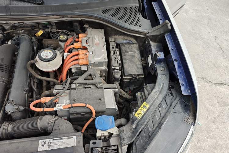 Used Volkswagen Tayron GTE Plug-in Hybrid 2020 1.4T Luxury Model Engine Bay Left