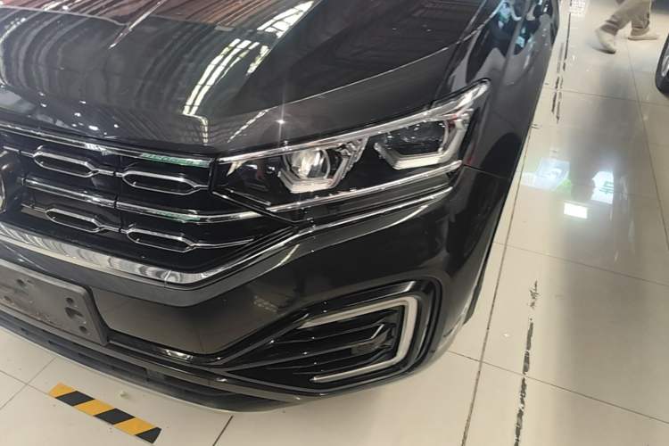 Used Volkswagen Tayron GTE Plug-in Hybrid 2020 1.4T Luxury Model Left Front Headlight