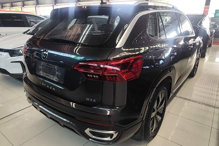 Used Volkswagen Tayron GTE Plug-in Hybrid 2020 1.4T Luxury Model Rear Right 45 Deg