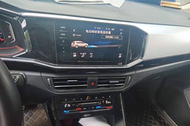 Used Volkswagen Tayron GTE Plug-in Hybrid 2020 1.4T Luxury Model Audio And AC Panel