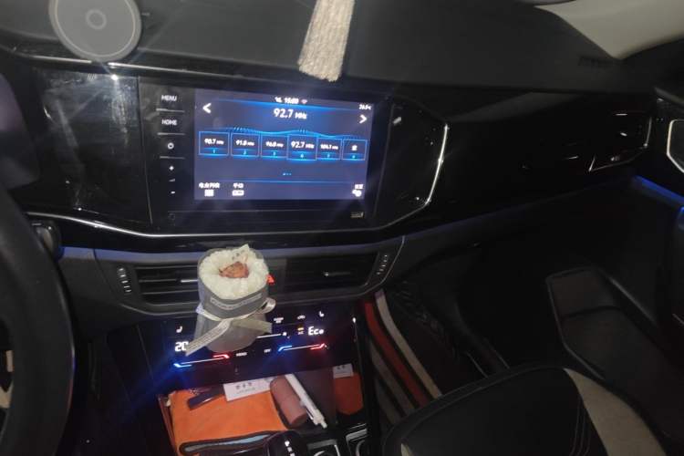 Used Volkswagen Tayron GTE Plug-in Hybrid 2020 1.4T Luxury Model Audio And AC Panel