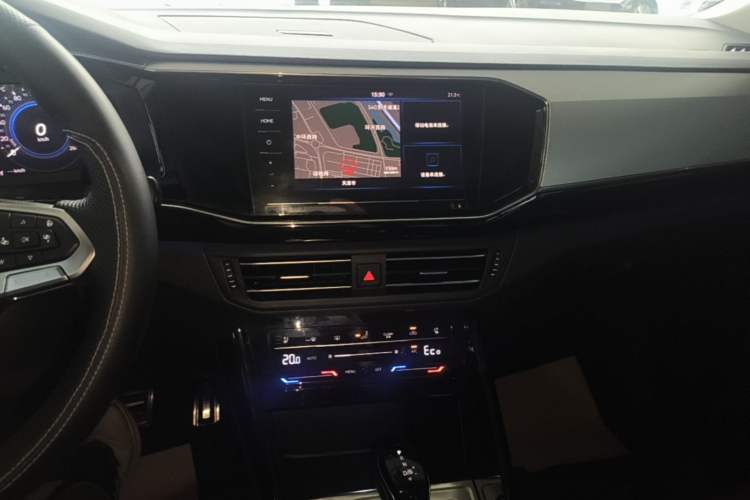 Used Volkswagen Tayron GTE Plug-in Hybrid 2020 1.4T Luxury Model Audio And AC Panel
